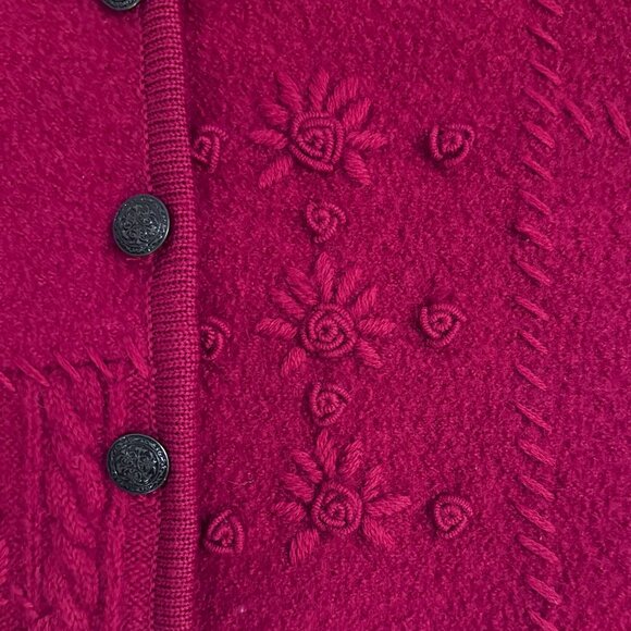 Vtg Embroidered Wool Lady Jacket Cardigan Christmas Sweater sz M - Picture 4 of 13